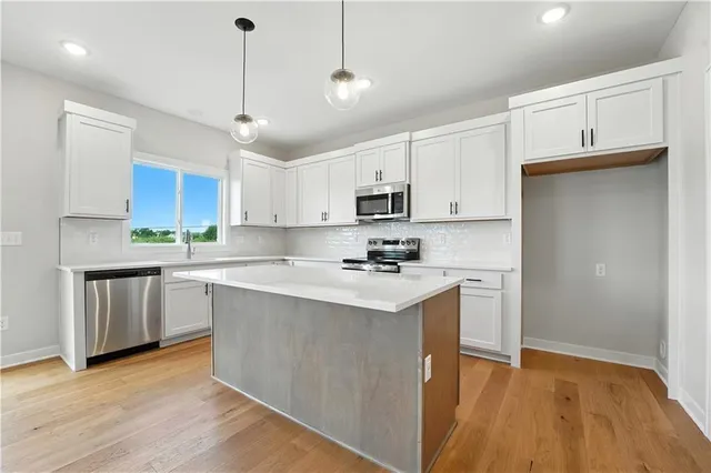 $614,950 | 18681 West 193rd Street, Spring Hill, KS 66083