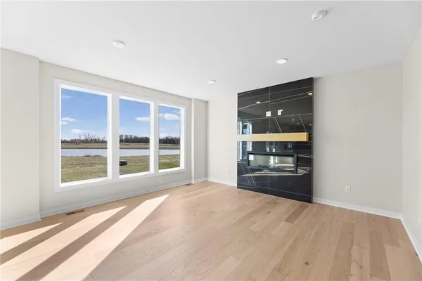 $599,950 | 18681 West 193rd Street, Spring Hill, KS 66083