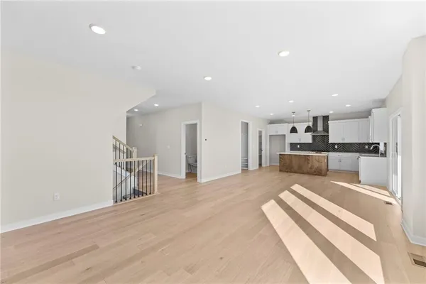 $599,950 | 18681 West 193rd Street, Spring Hill, KS 66083