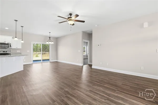 $2,150 | 116 Danielle Loop, McRae-Helena, GA 31037