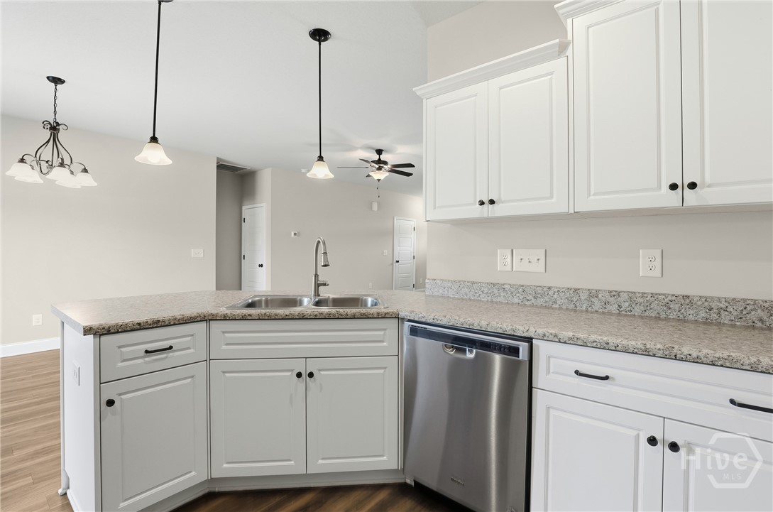 116 Danielle Loop McRae-Helena, GA 31037 - Photo 6 of 34