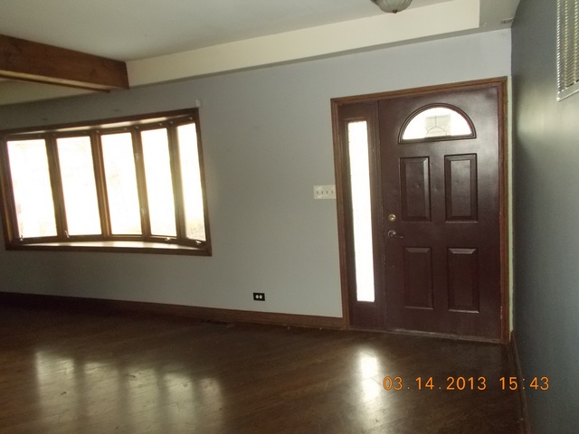 11016 Mason Avenue Chicago Ridge, IL 60415 - Photo 3 of 11