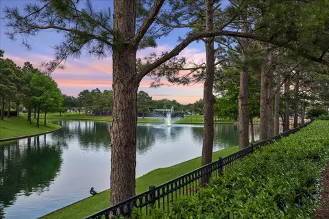 $1,595,000 | 6010 Isla Vista Court, Houston, TX 77041