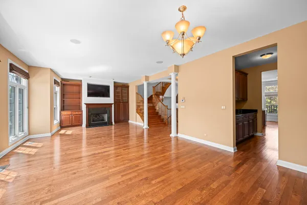 $6,600 | 1813 Admiral Court, Glenview, IL 60026