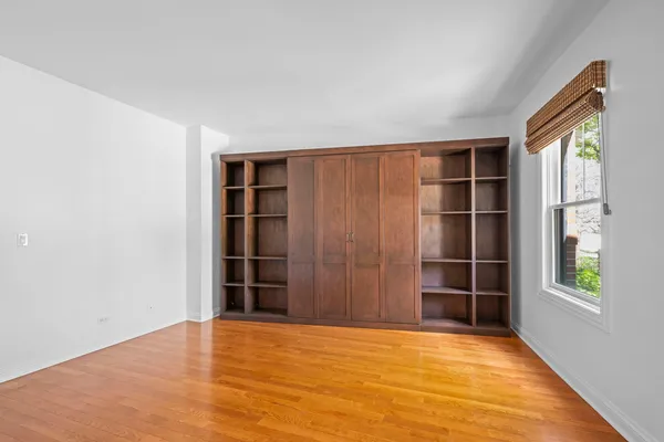 $6,600 | 1813 Admiral Court, Glenview, IL 60026