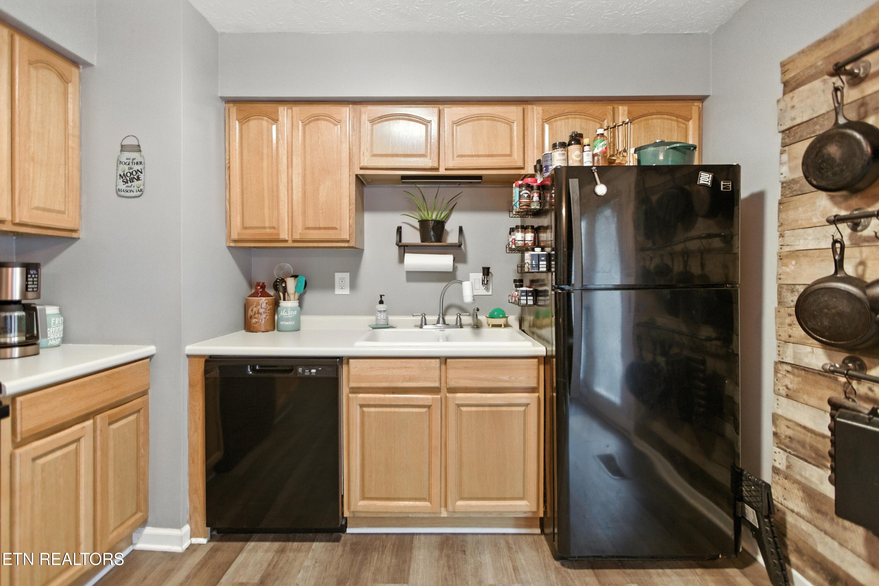 6529 Cedarbreeze Road Knoxville, TN 37918 - Photo 5 of 37 8