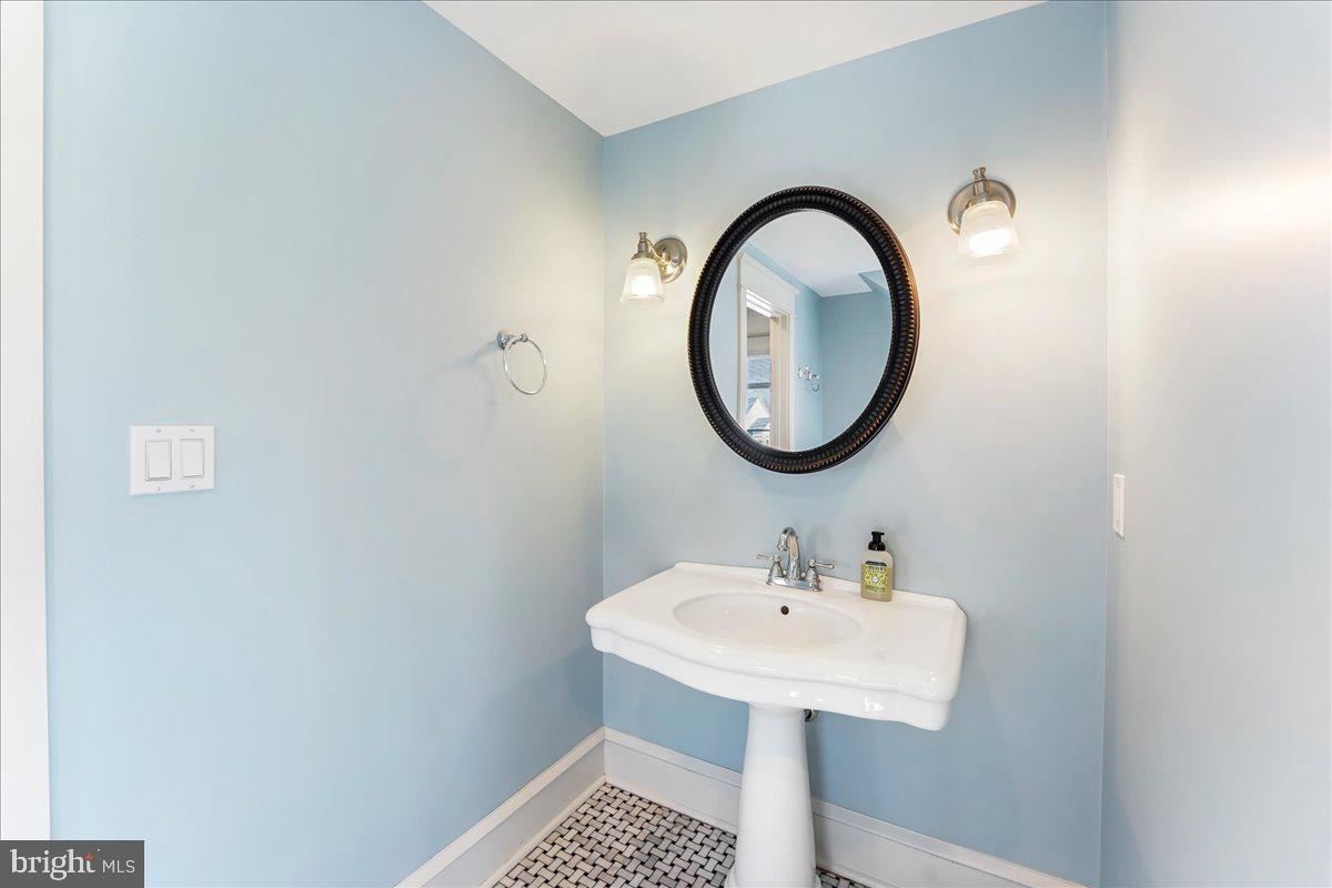 17 President Avenue Rutledge, PA 19070 - Photo 30 of 43