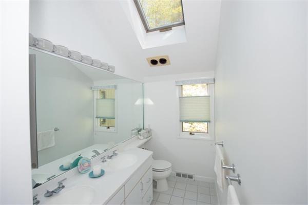 8 Agawam Road Sharon, MA 02067 - Photo 17 of 24 Gallery Image 17