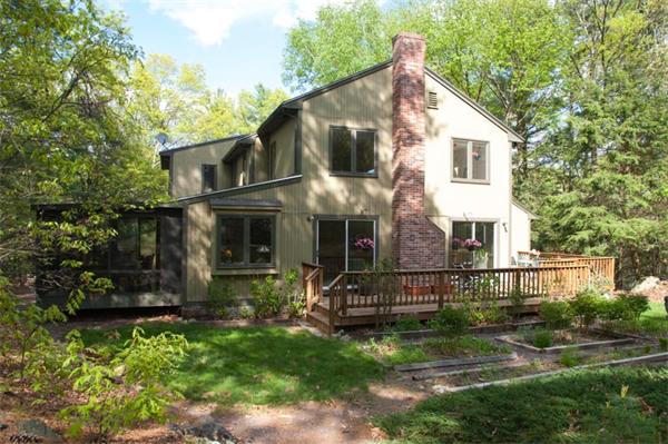 8 Agawam Road Sharon, MA 02067 - Photo 2 of 24 Gallery Image 2