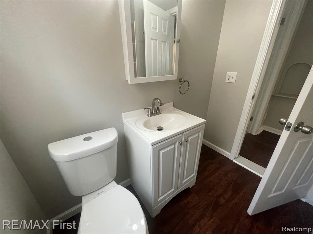 15835 Rutherford Street Detroit, MI 48227 - Photo 10 of 24