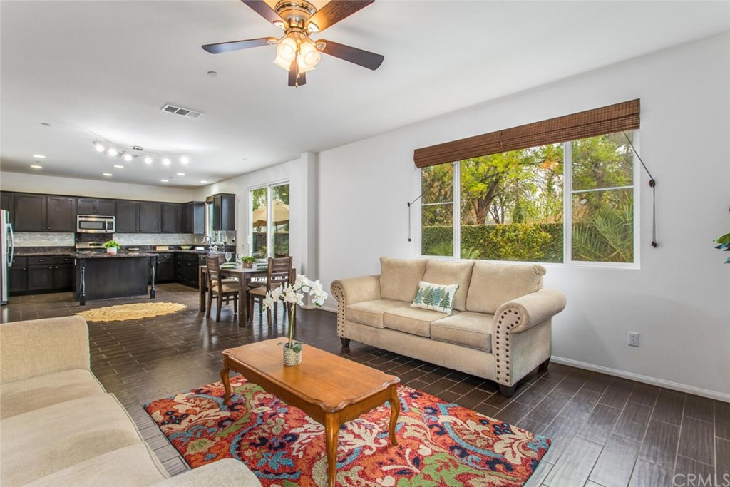 8251 Perla Drive Riverside, CA 92504 - Photo 6 of 38