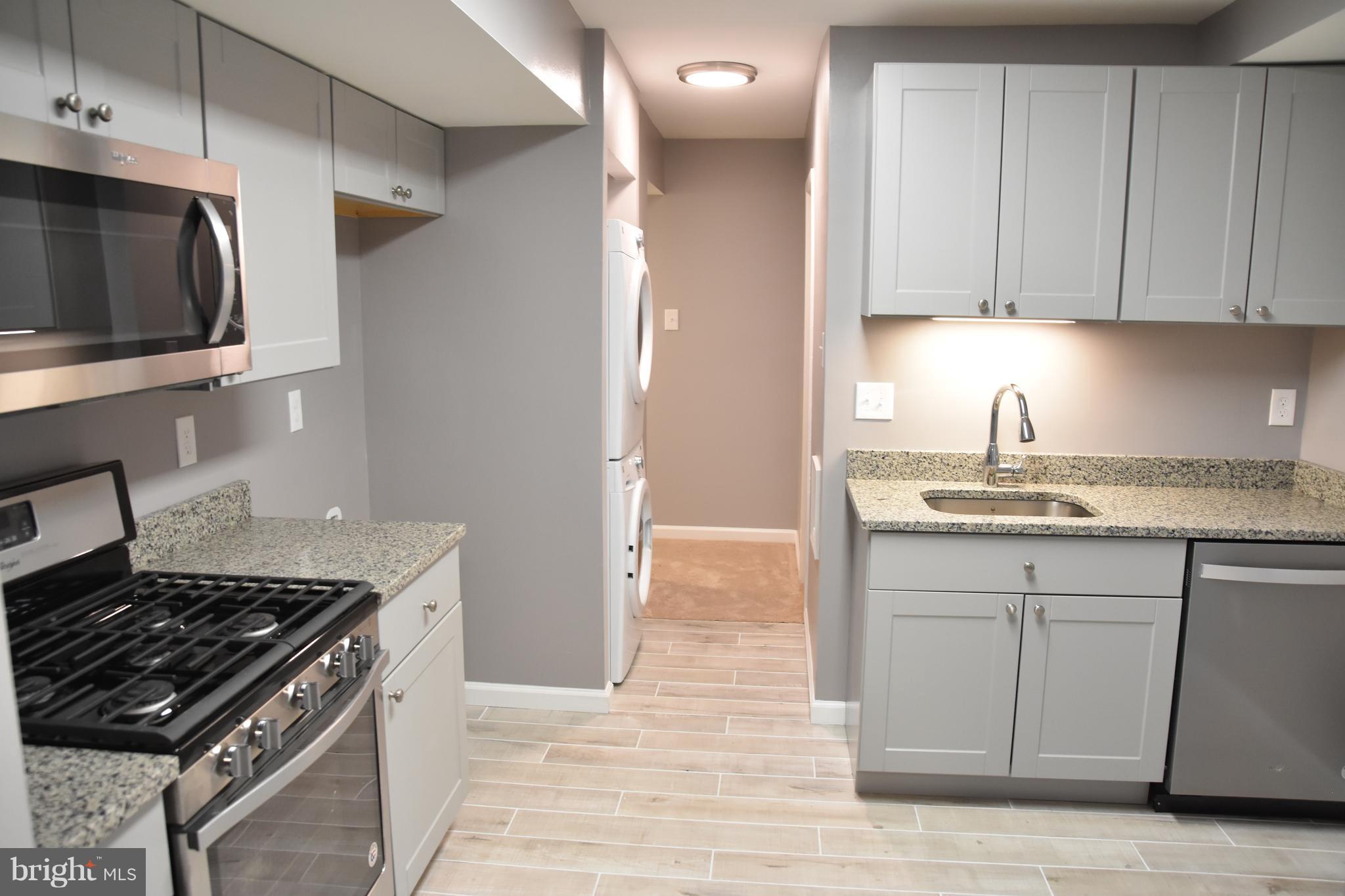2010 Colts Neck Road, Unit 1B Reston, VA 20191 - Photo 2 of 26 Kitchen