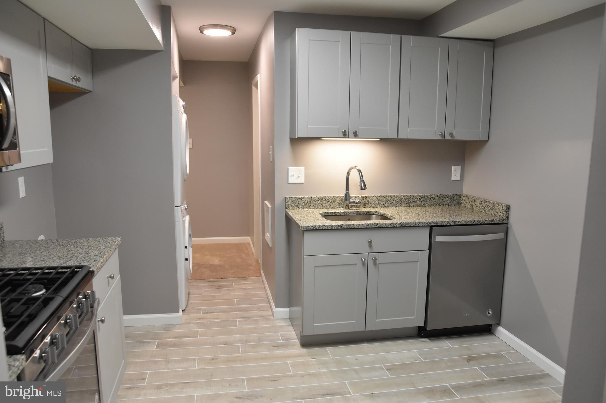 2010 Colts Neck Road, Unit 1B Reston, VA 20191 - Photo 7 of 26 Kitchen
