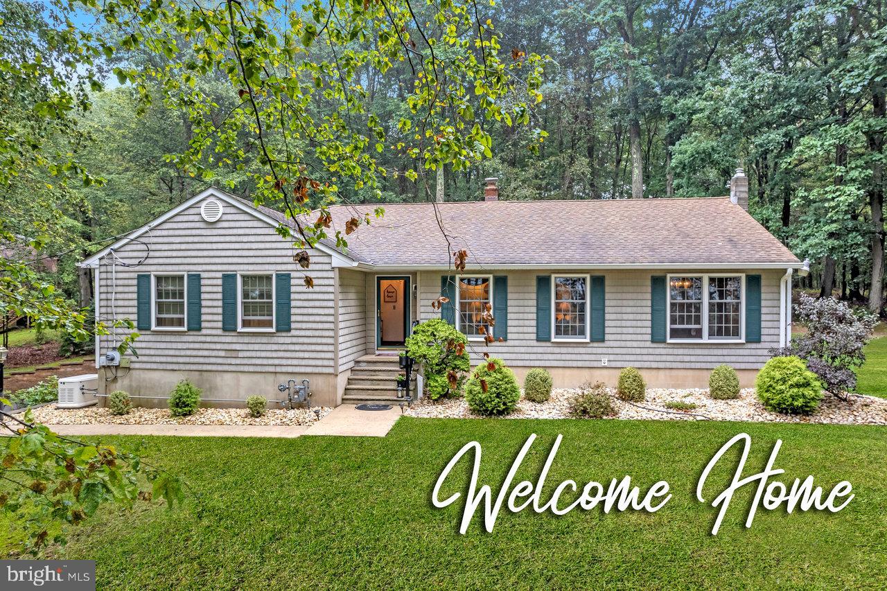 36 Rues Road Allentown, NJ 08501 - Photo 1 of 32