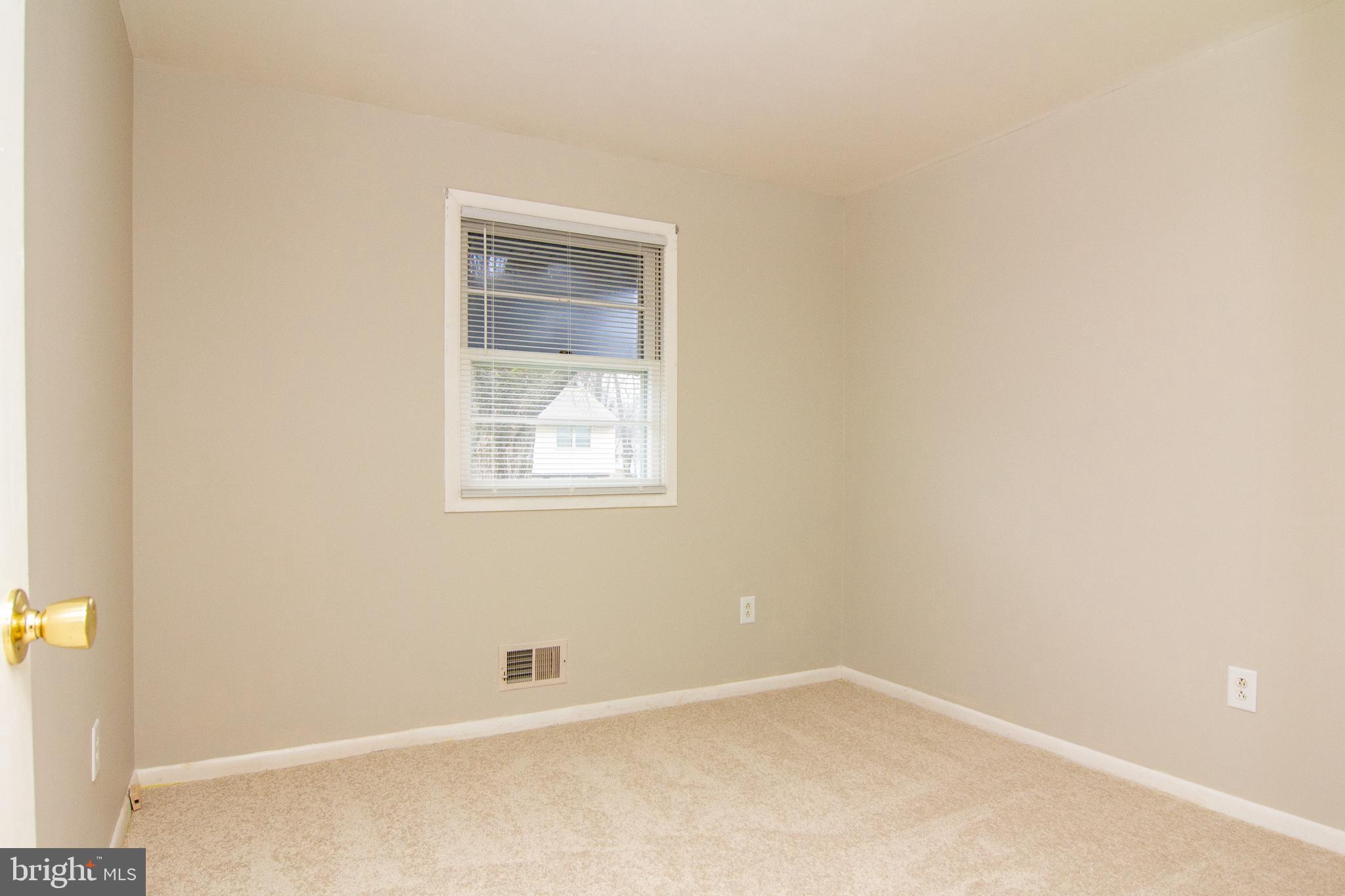 116 Strongwood Road Owings Mills, MD 21117 - Photo 28 of 32 4th Bedroom
