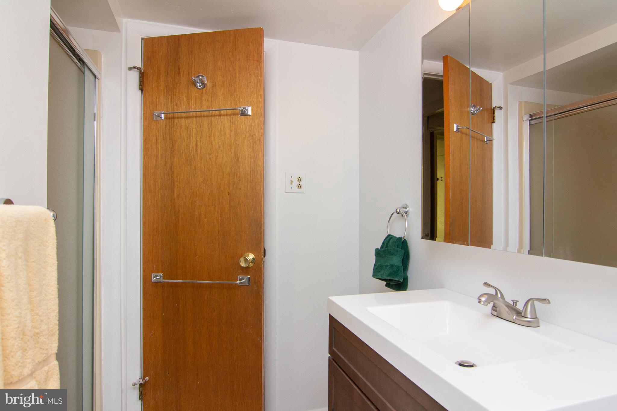 116 Strongwood Road Owings Mills, MD 21117 - Photo 29 of 32 Full Bath