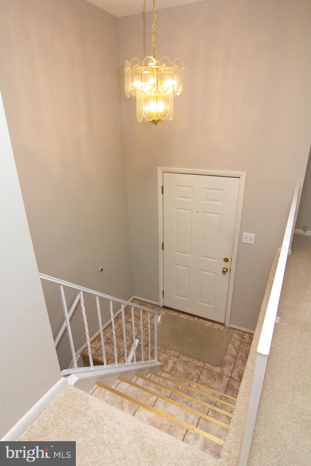 116 Strongwood Road Owings Mills, MD 21117 - Photo 8 of 32 Entrance Foyer