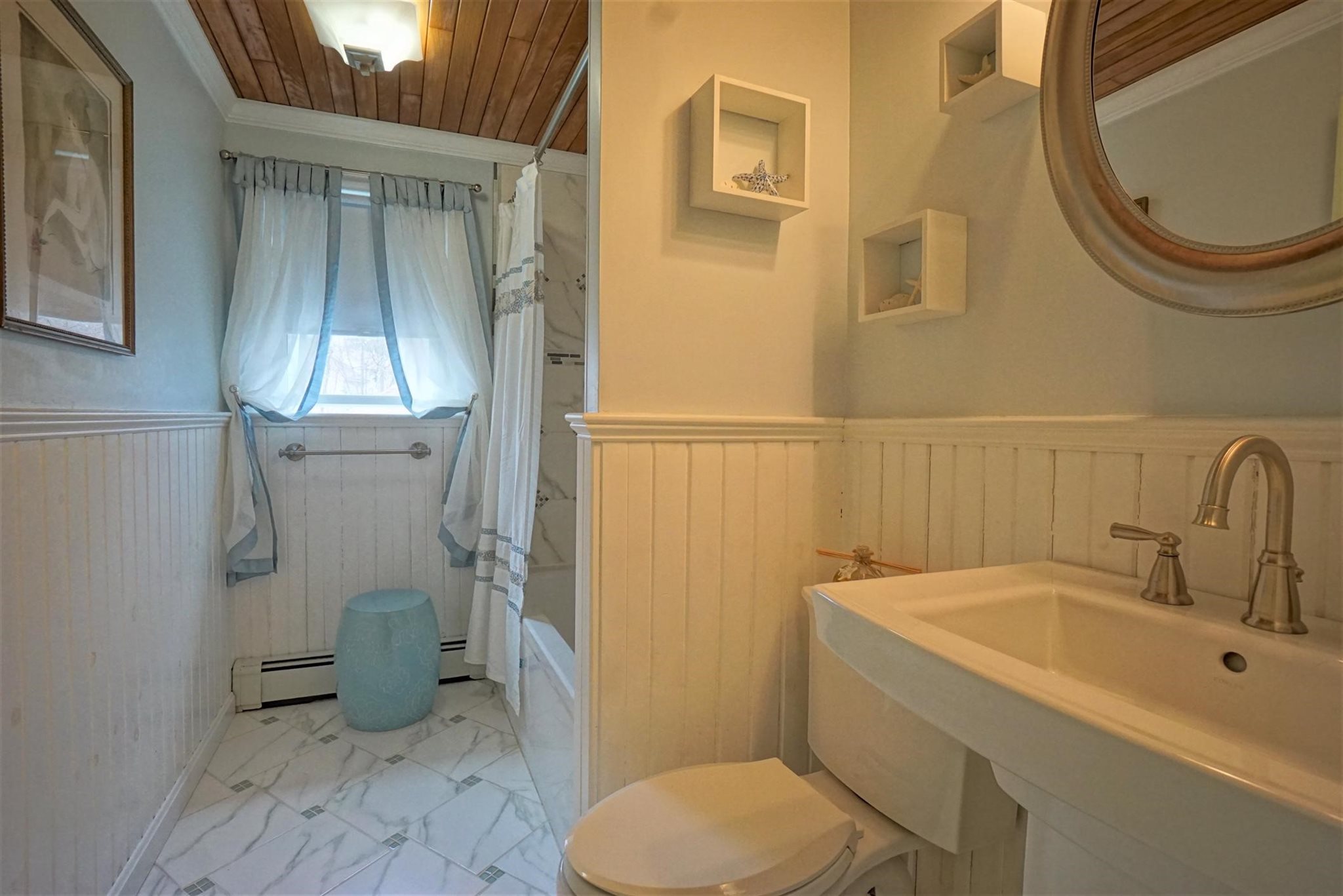 18 Gloria Road Salem, NH 03079 - Photo 10 of 38 Gallery Image 10