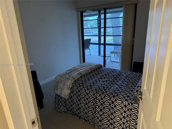 $2,000 | 10419 East Clairmont Circle, Unit 205, Tamarac, FL 33321