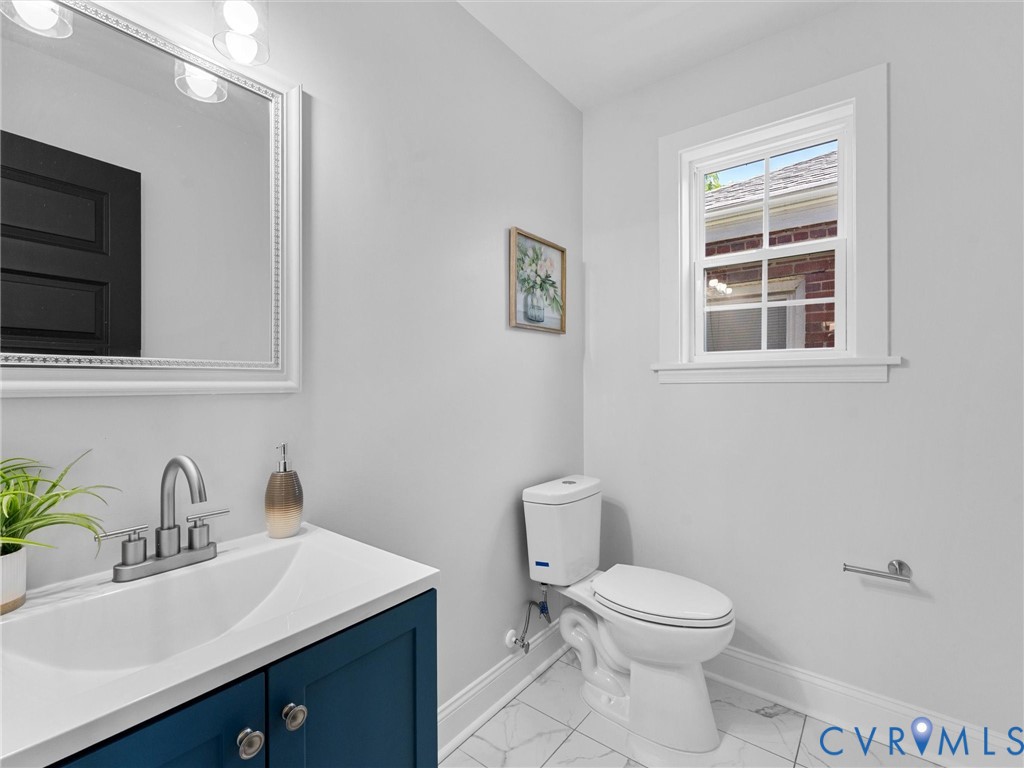 1310 Overbrook Road Richmond, VA 23220 - Photo 33 of 69 Half bathtroom firs floor