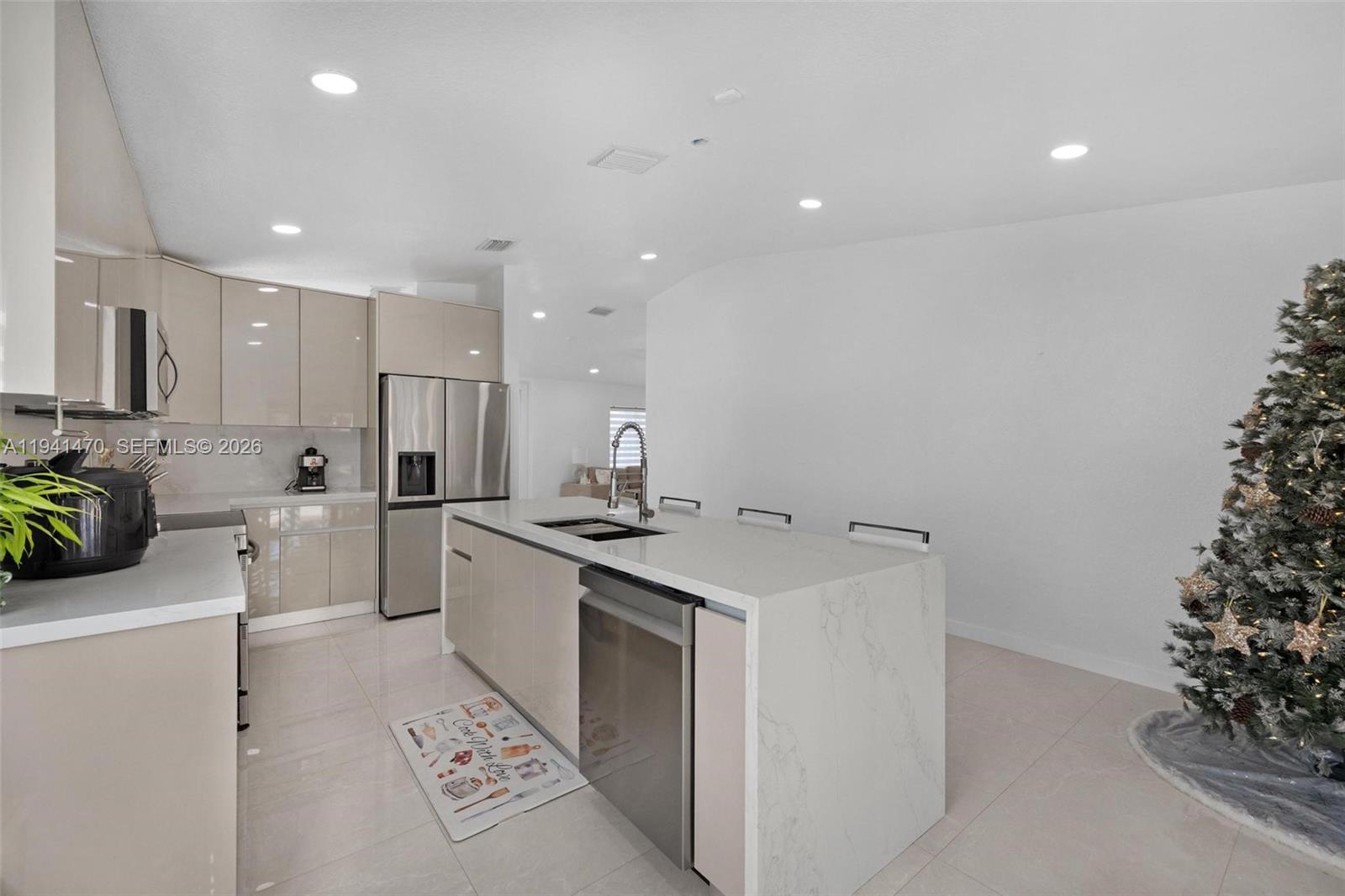 25265 Southwest 133rd Avenue Homestead, FL 33032 - Photo 14 of 58