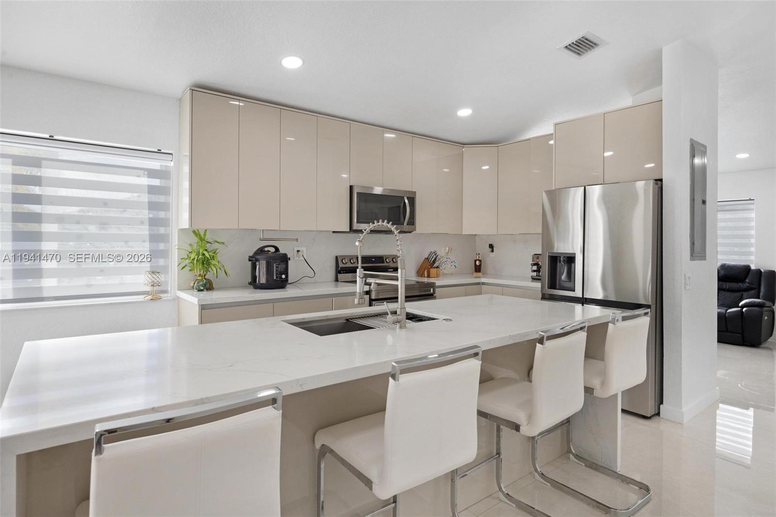 25265 Southwest 133rd Avenue Homestead, FL 33032 - Photo 16 of 58