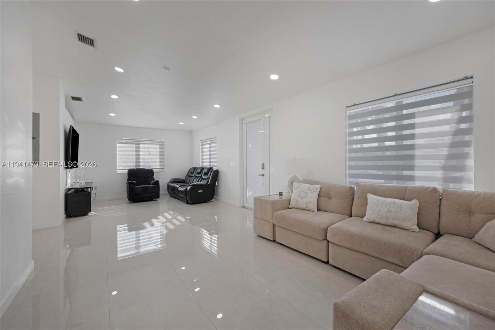 25265 Southwest 133rd Avenue Homestead, FL 33032 - Photo 4 of 58