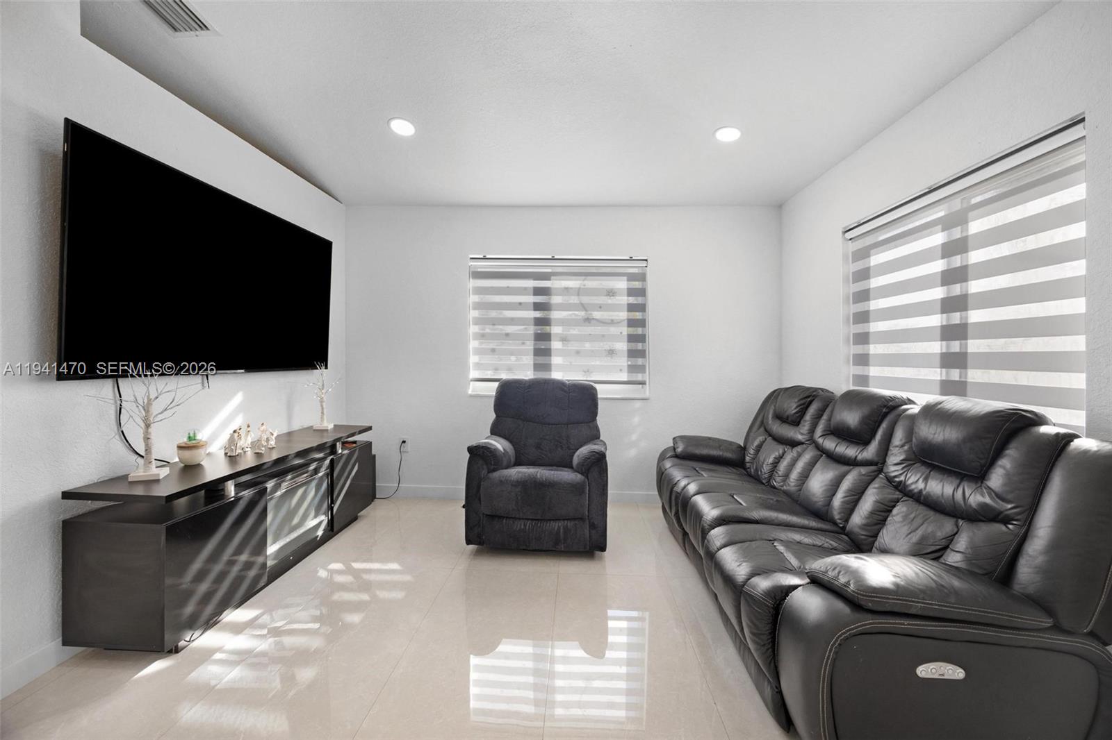 25265 Southwest 133rd Avenue Homestead, FL 33032 - Photo 7 of 58