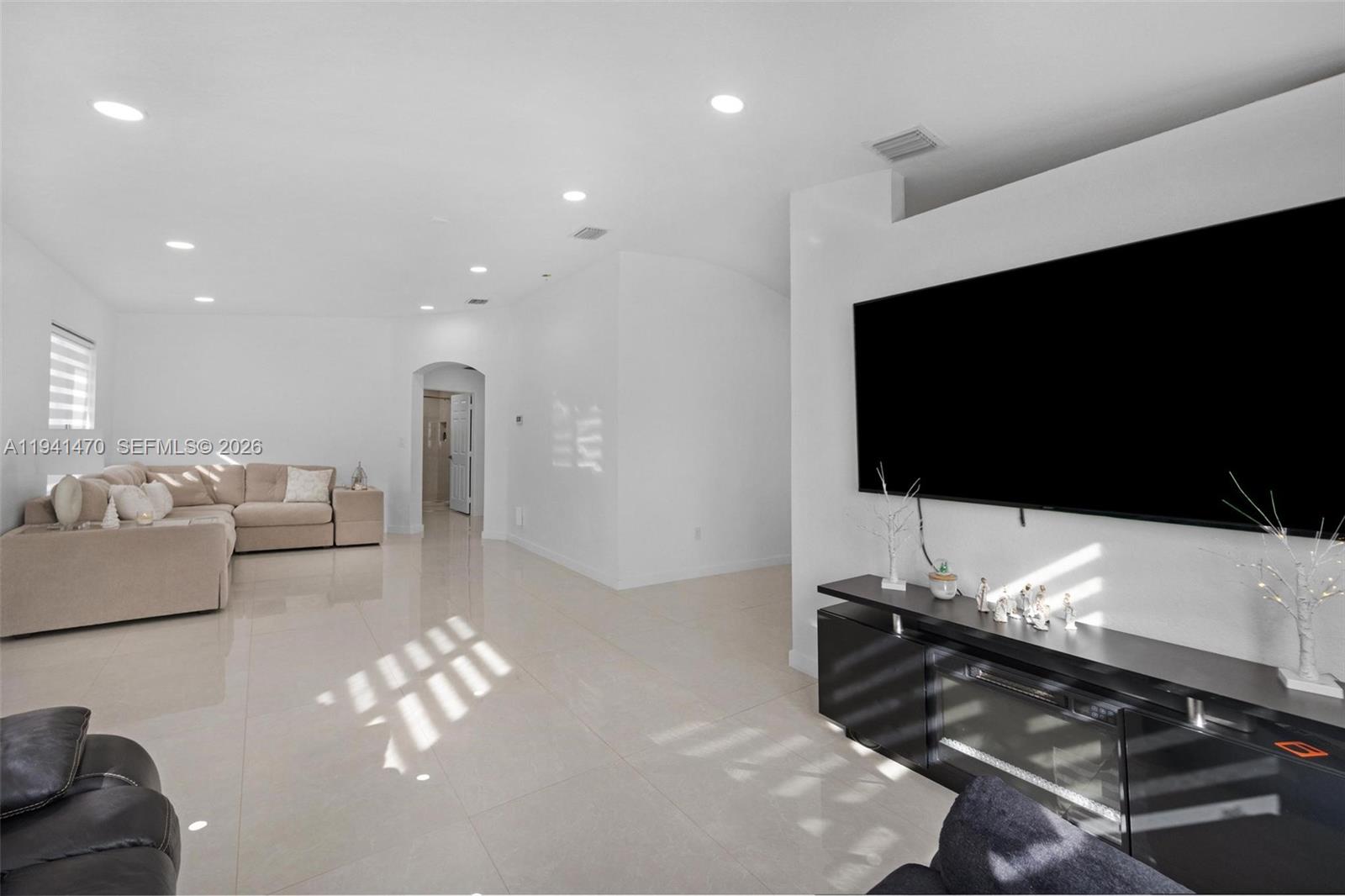 25265 Southwest 133rd Avenue Homestead, FL 33032 - Photo 8 of 58