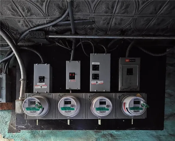 $2,250,000 | 6216 5th Avenue | Sunset Park