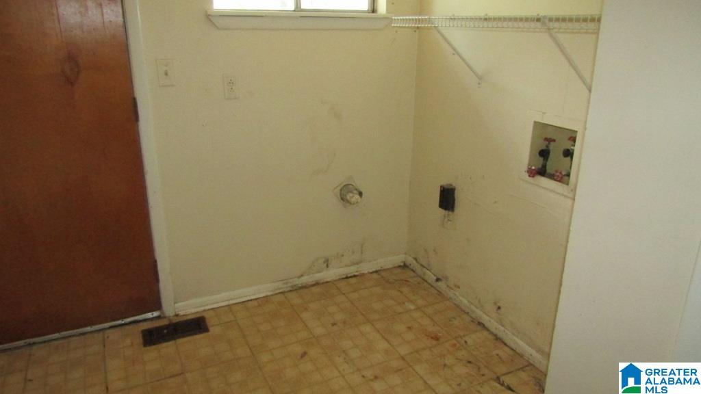 824 Overlook Circle Bessemer, AL 35023 - Photo 13 of 46