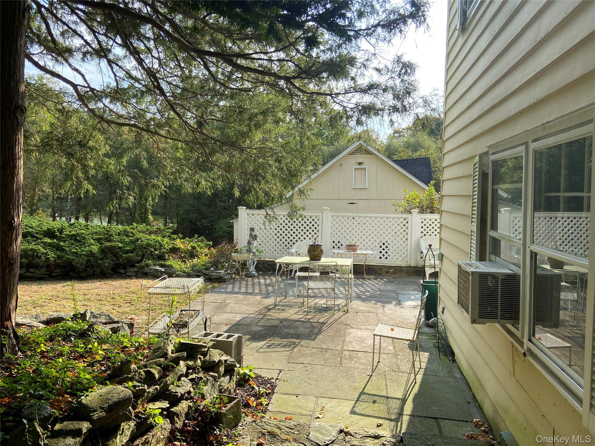 335 Roaring Brook Road Chappaqua, NY 10514 - Photo 11 of 49