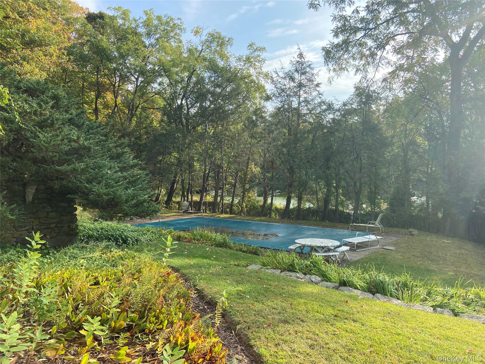 335 Roaring Brook Road Chappaqua, NY 10514 - Photo 13 of 49