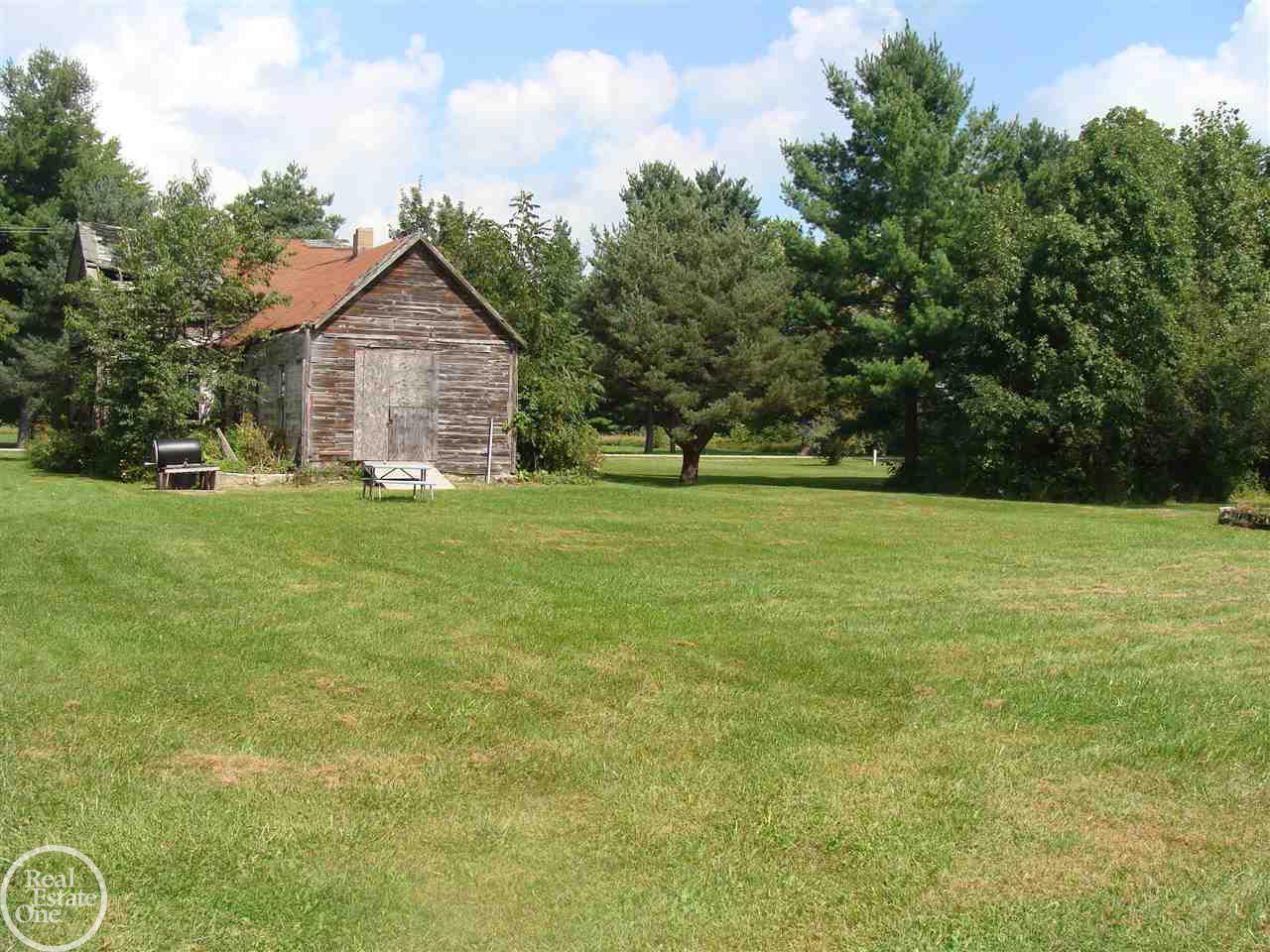 7773 Bean Road Avoca, MI 48006 - Photo 8 of 20