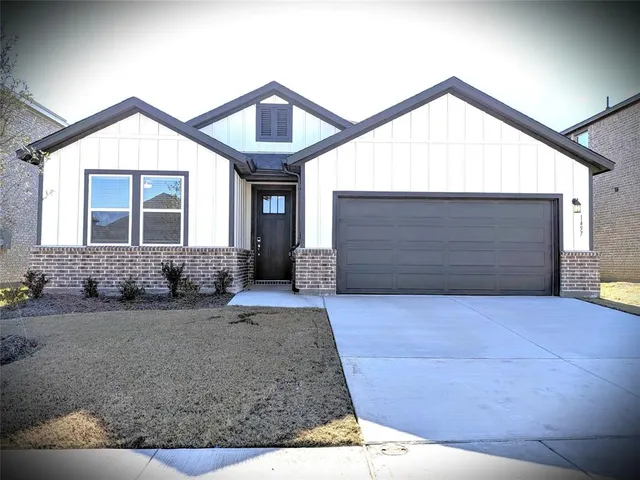 $2,400 | 1457 Ranchero Rodeo Road, Fort Worth, TX 76052