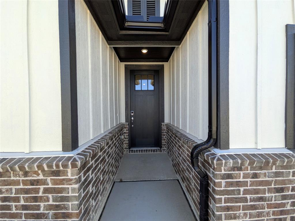 1457 Ranchero Rodeo Road Fort Worth, TX 76052 - Photo 5 of 40