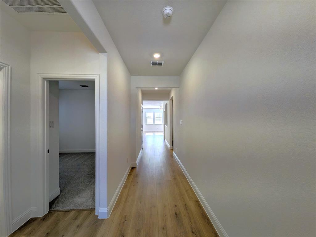 1457 Ranchero Rodeo Road Fort Worth, TX 76052 - Photo 7 of 40