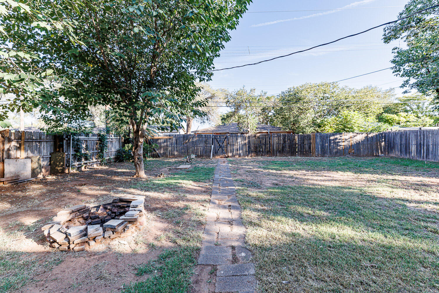 2116 36th Street Lubbock, TX 79412 - Photo 33 of 34 Back Exterior