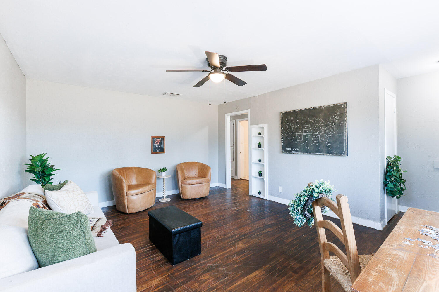 2116 36th Street Lubbock, TX 79412 - Photo 7 of 34 Living Area