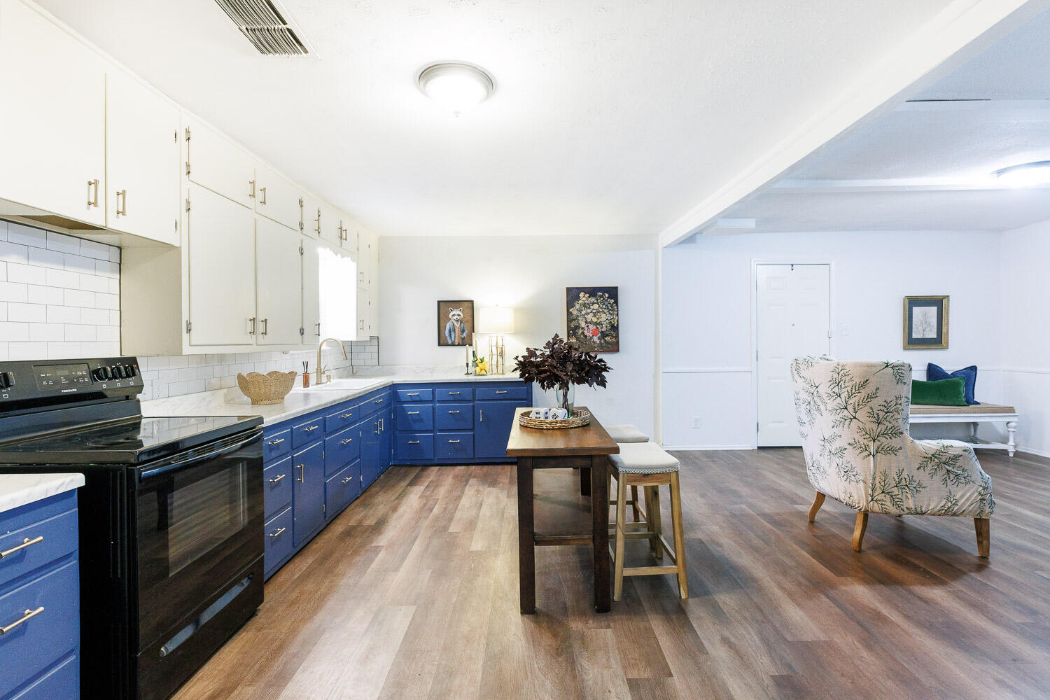 2116 36th Street Lubbock, TX 79412 - Photo 8 of 34 Kitchen