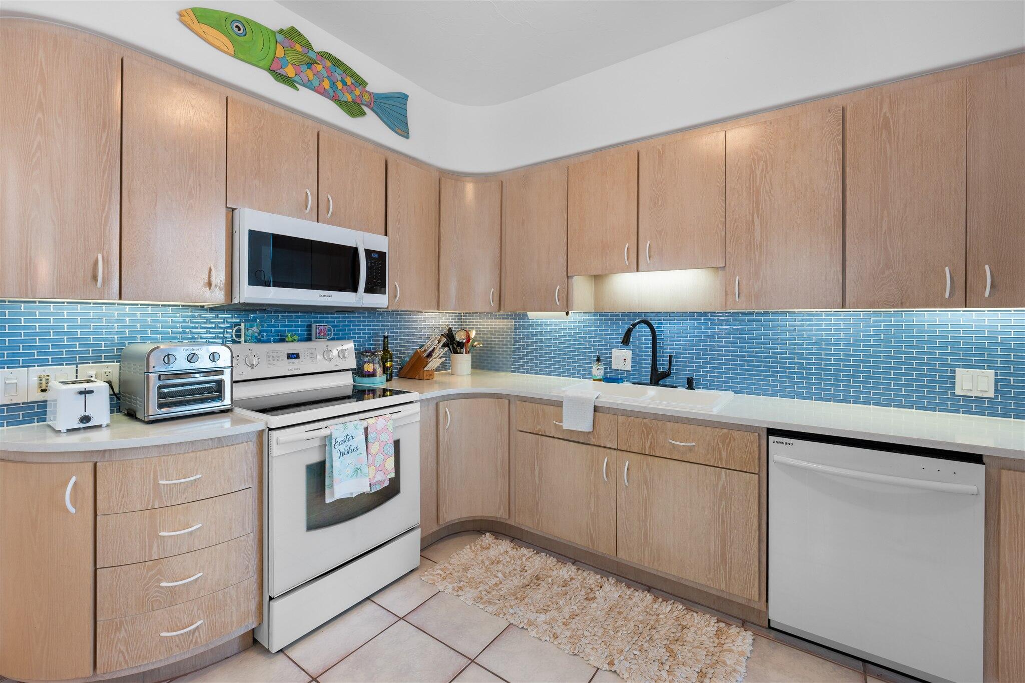 431 12th Street Key Colony Beach, FL 33051 - Photo 13 of 31 Kitchen
