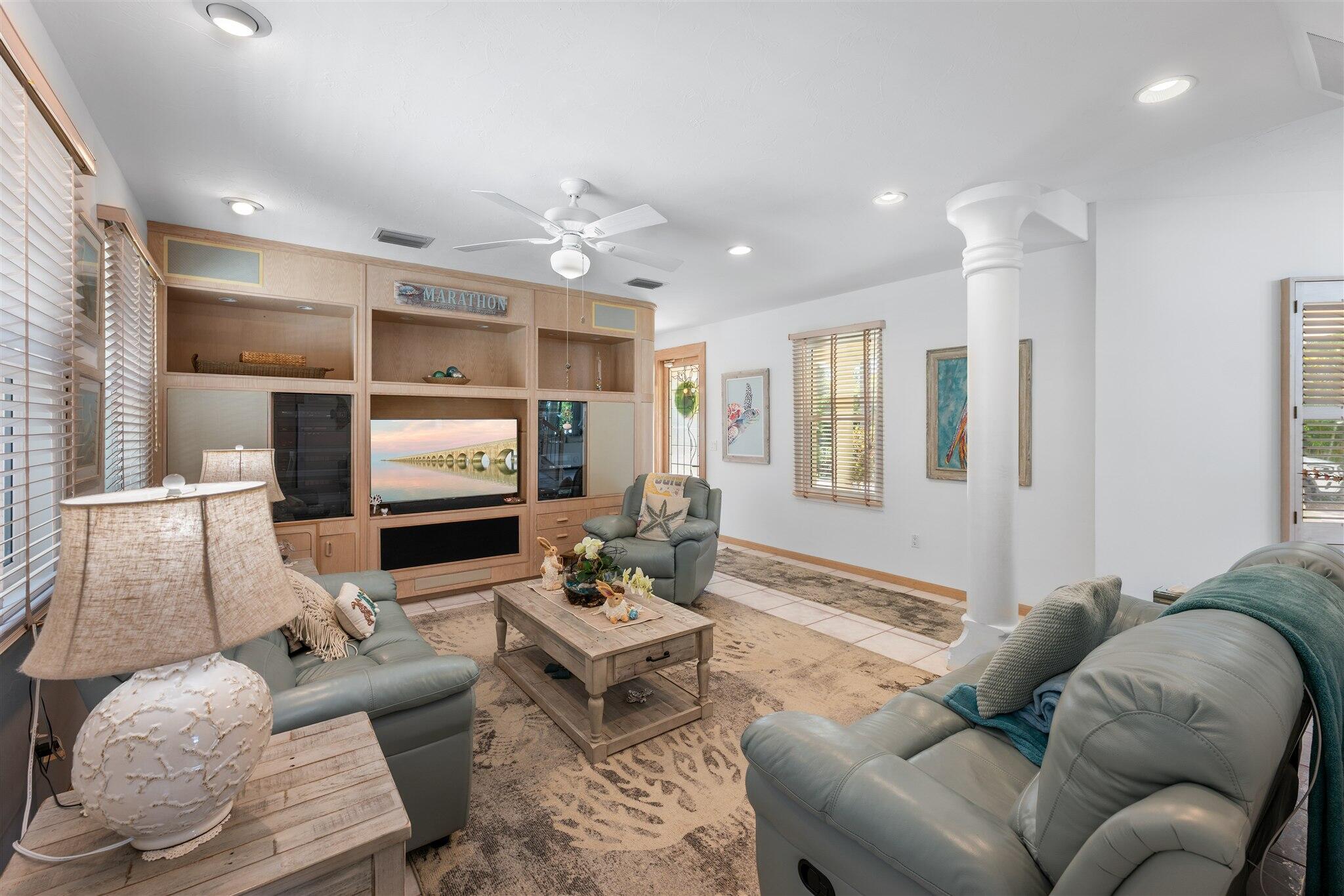 431 12th Street Key Colony Beach, FL 33051 - Photo 15 of 31 Media Family Room (1)