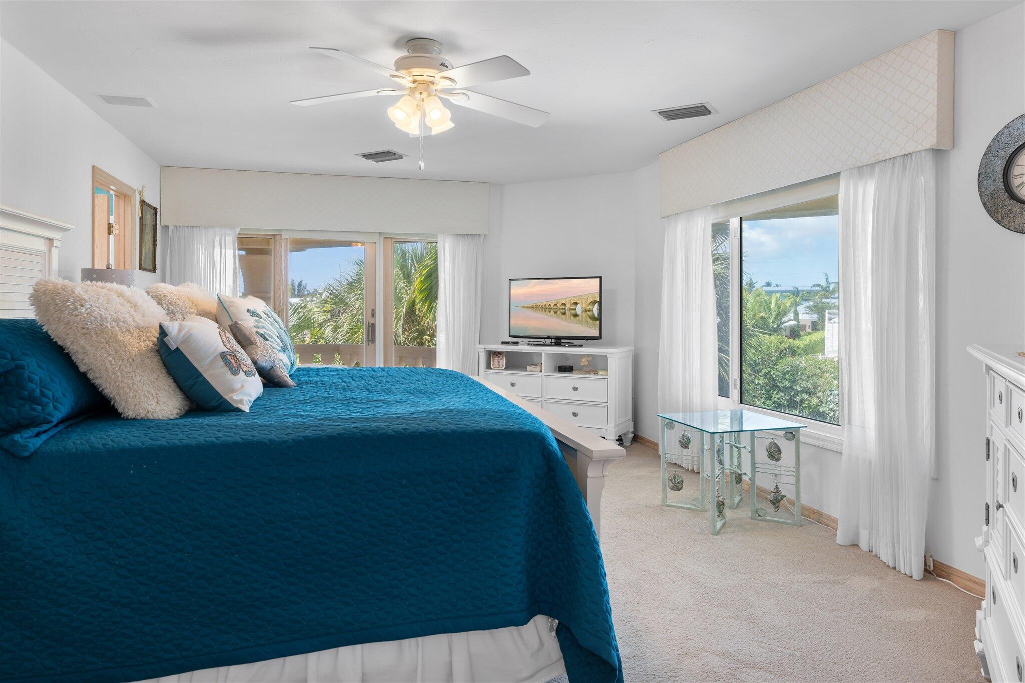 431 12th Street Key Colony Beach, FL 33051 - Photo 18 of 31 Primary Bedroom 2 (1)