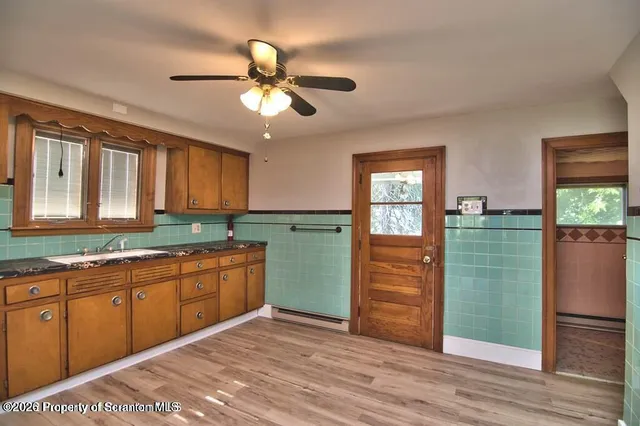 $1,200 | 154 Parsonage Street, Pittston, PA 18640