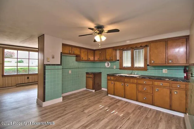 $1,200 | 154 Parsonage Street, Pittston, PA 18640