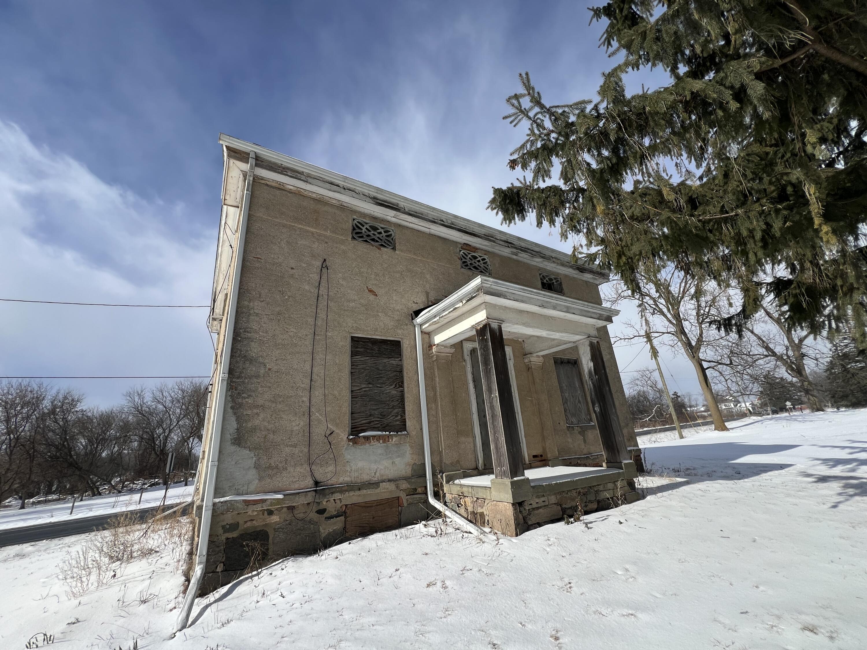 4576 Ann Arbor-Saline Road Ann Arbor, MI 48103 - Photo 3 of 6 IMG_1183