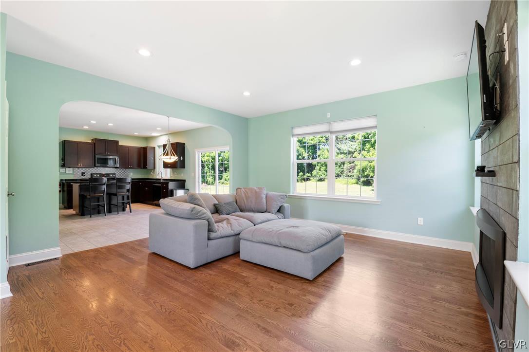 5679 Clauser Road Orefield, PA 18069 - Photo 15 of 47 Gallery Image 15