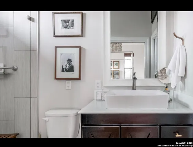 $2,500 | 451 Oak Street, San Antonio, TX 78215