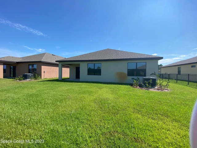 $2,095 | 510 Old Country Rd S East, Palm Bay, FL 32909