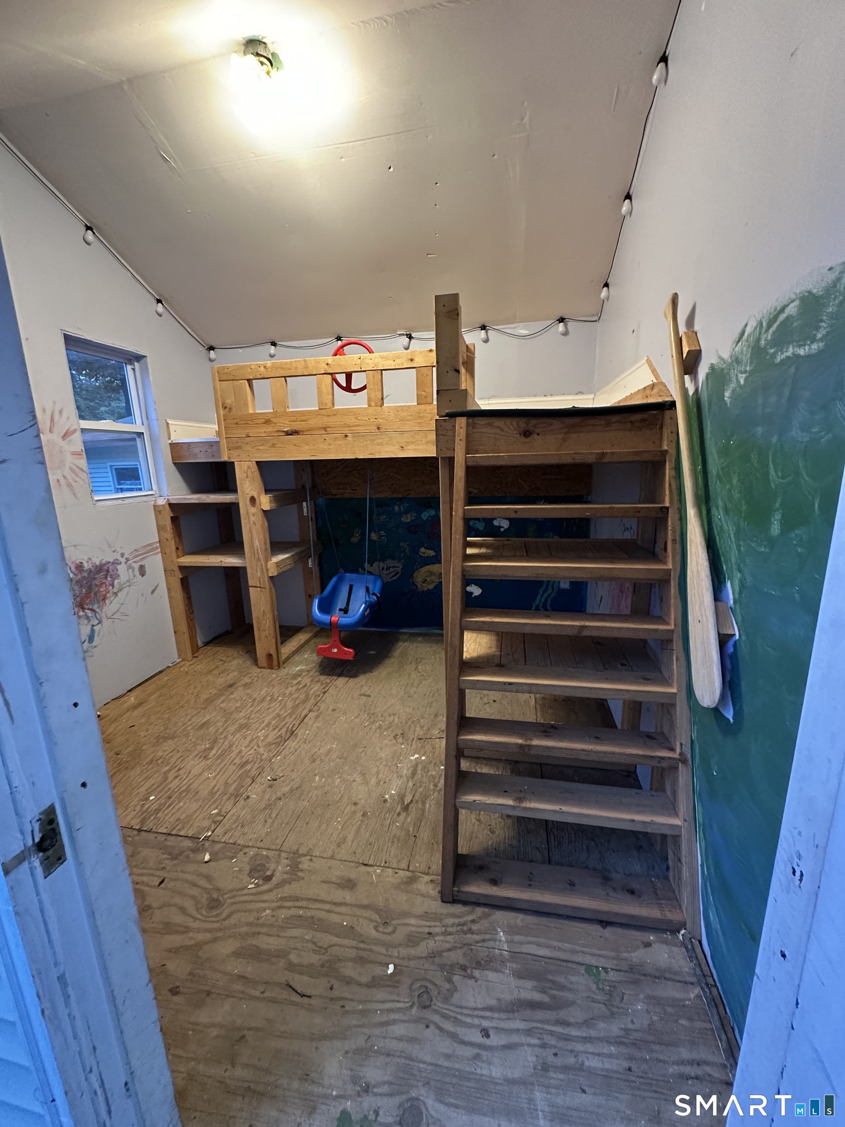 4 Ellis Road East Hampton, CT 06424 - Photo 16 of 20 Interior of shed
